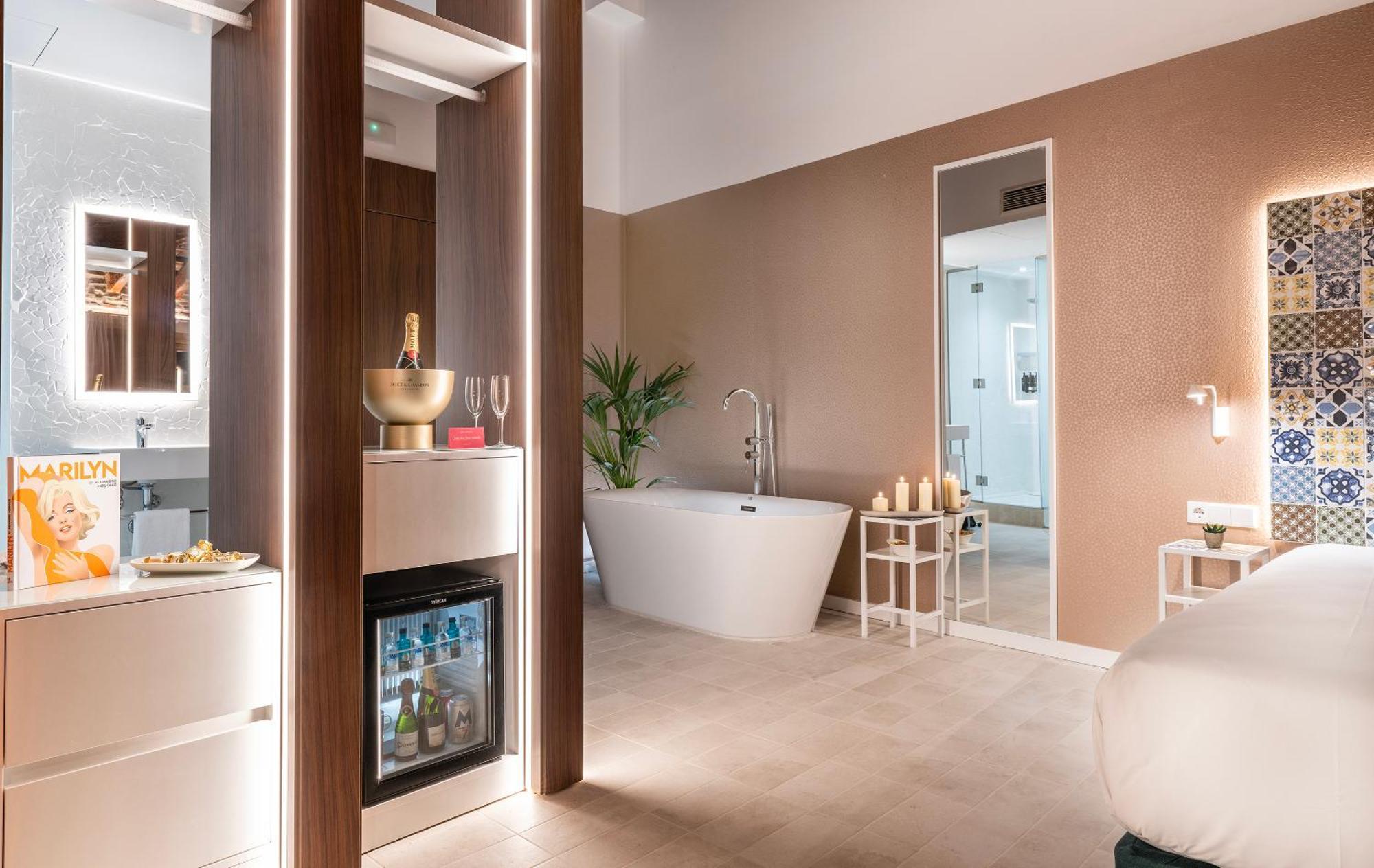 Axel Hotel Valencia - Adults Only Екстериор снимка